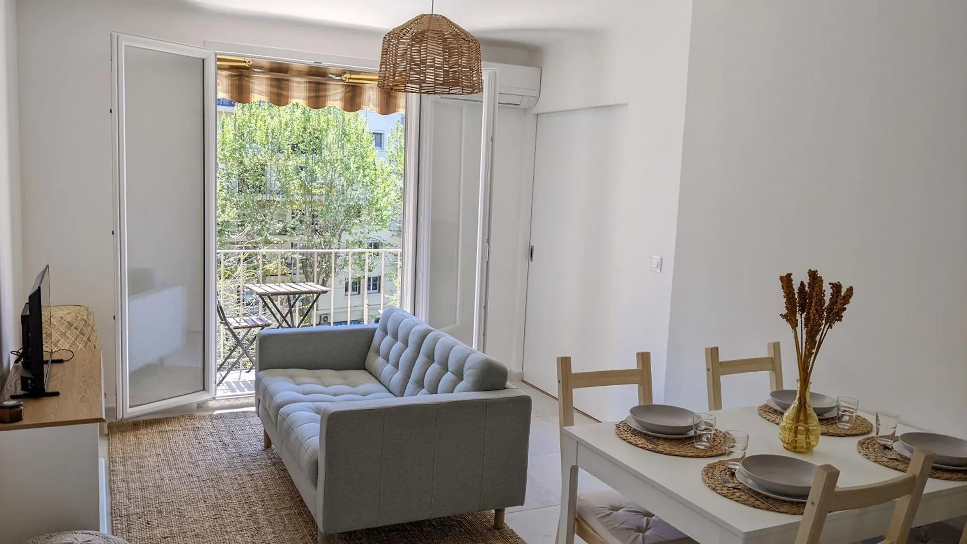Appartement T4 Proche Plage Et Vieille Ville Antibes