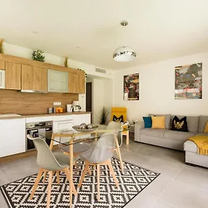 Stylish New 1 Bedroom In Juan Les Pins Antibes